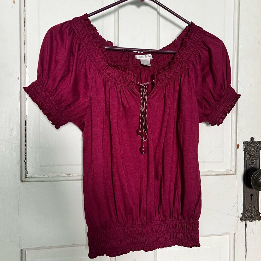 Beautiful berry red, puff sleeve blouse